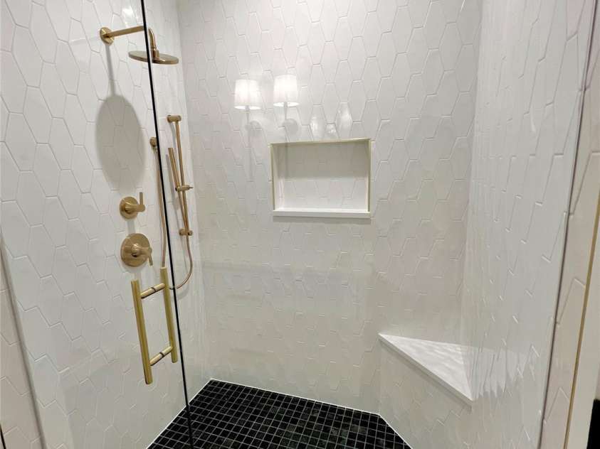 3100 Selwyn Avenue, Charlotte, NC 28209.  MLS# CAR4130767, YatesRealty ID 972. Photos from a completed home in Selwyn Walk.  Note subject is a different floor plan, added for illustrative purposes