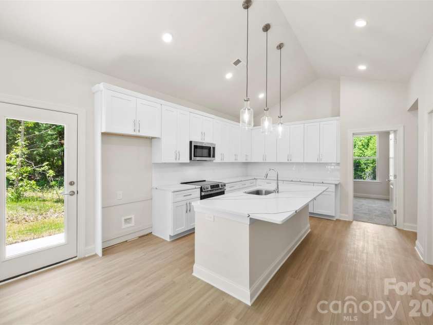 128 Slate Drive, Statesville, NC 28625.  MLS# CAR4381301, YatesRealty ID 9720. 