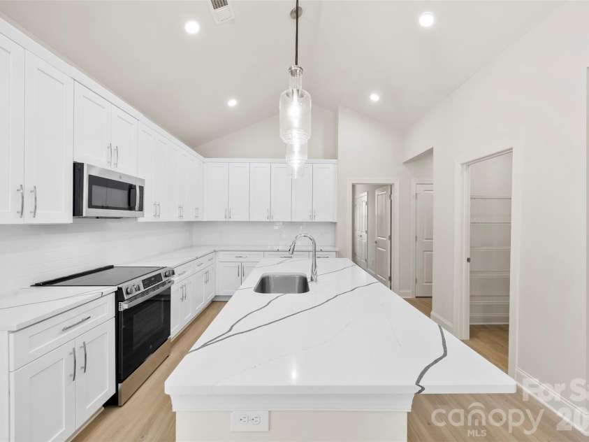 128 Slate Drive, Statesville, NC 28625.  MLS# CAR4381301, YatesRealty ID 9720. 