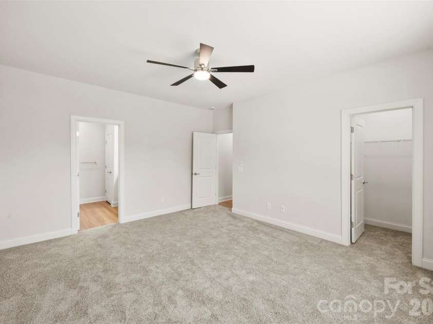 128 Slate Drive, Statesville, NC 28625.  MLS# CAR4381301, YatesRealty ID 9720. 