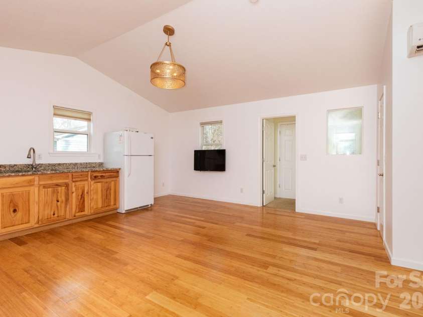 14 Lila Lane, Clyde, NC 28721.  MLS# CAR4355862, YatesRealty ID 9721. 