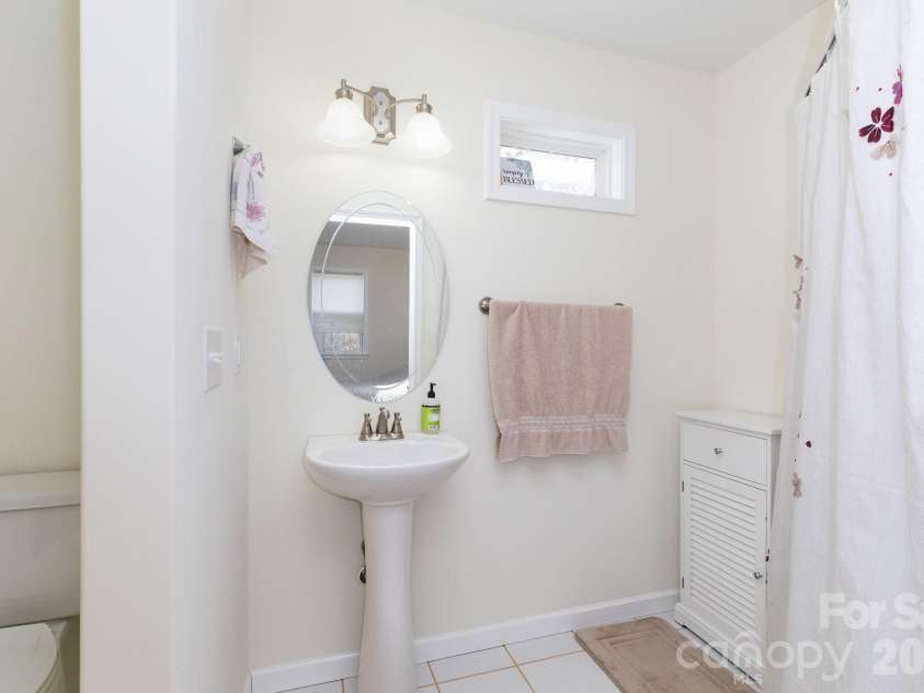 14 Lila Lane, Clyde, NC 28721.  MLS# CAR4355862, YatesRealty ID 9721. 