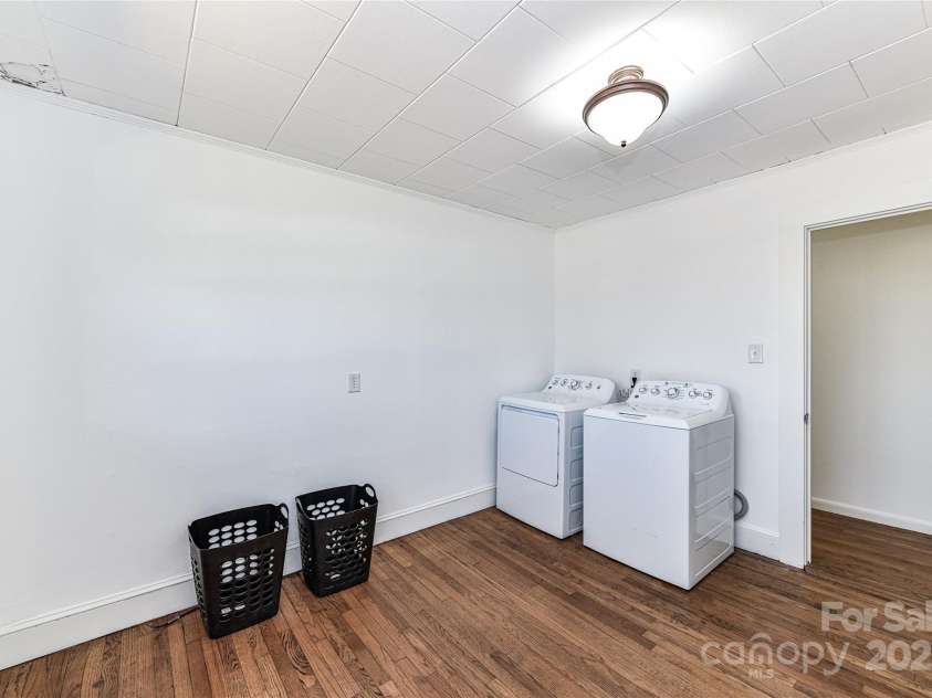 7770 Sherrills Ford Road, Sherrills Ford, NC 28673.  MLS# CAR4229083, YatesRealty ID 9721. Laundry Room!