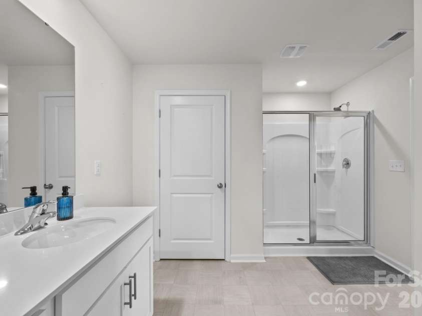 183 Marathon Lane, Candler, NC 28715.  MLS# CAR4354183, YatesRealty ID 9723. 