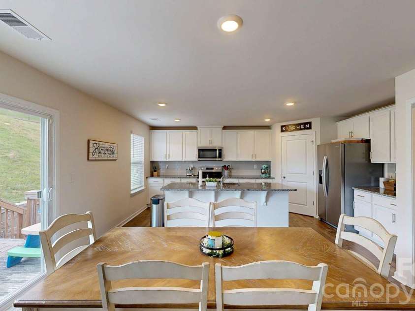 183 Marathon Lane, Candler, NC 28715.  MLS# CAR4427283, YatesRealty ID 9723. 
