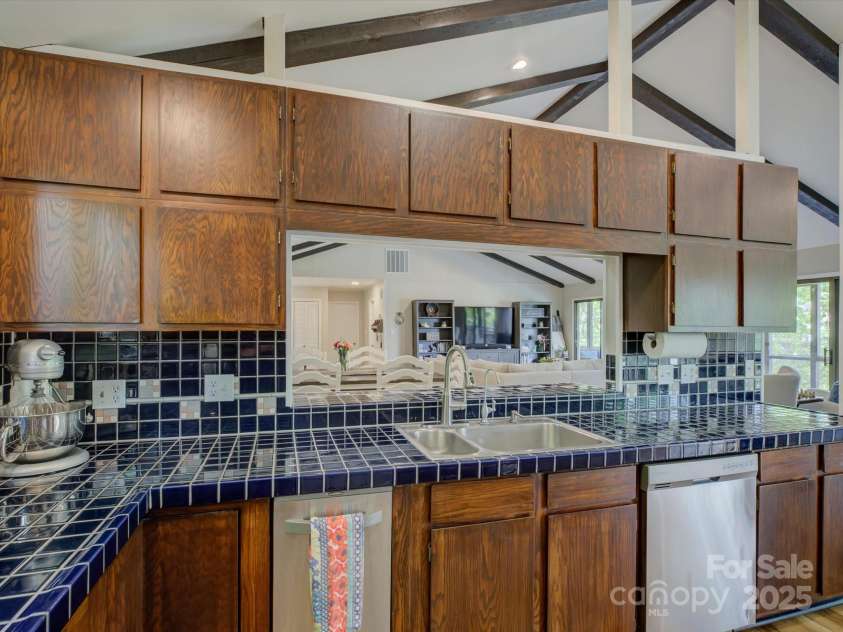1114 Palmyra Drive, Tega Cay, SC 29708.  MLS# CAR4249684, YatesRealty ID 9724. 
