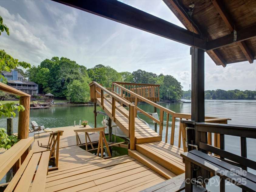 1114 Palmyra Drive, Tega Cay, SC 29708.  MLS# CAR4249684, YatesRealty ID 9724. 