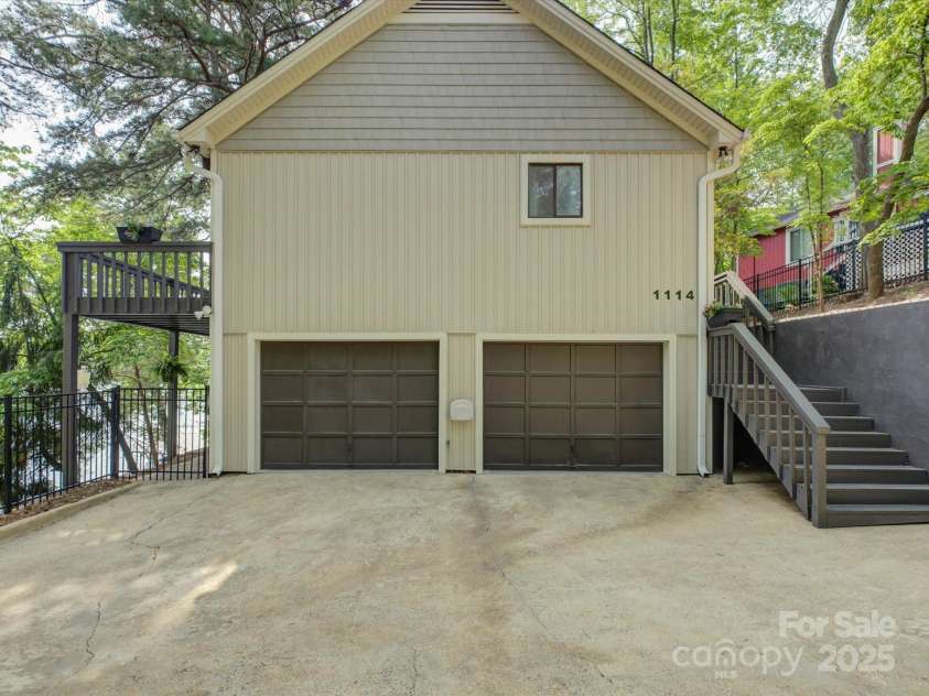 1114 Palmyra Drive, Tega Cay, SC 29708.  MLS# CAR4249684, YatesRealty ID 9724. 