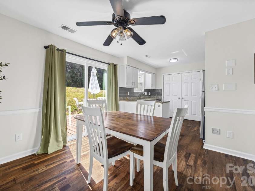 6104 Sunbridge Court, Charlotte, NC 28269.  MLS# CAR4354225, YatesRealty ID 9725. 