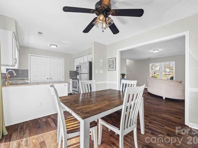 6104 Sunbridge Court, Charlotte, NC 28269.  MLS# CAR4354225, YatesRealty ID 9725. 