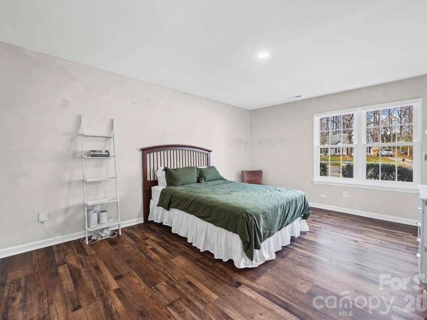 6104 Sunbridge Court, Charlotte, NC 28269.  MLS# CAR4354225, YatesRealty ID 9725. 