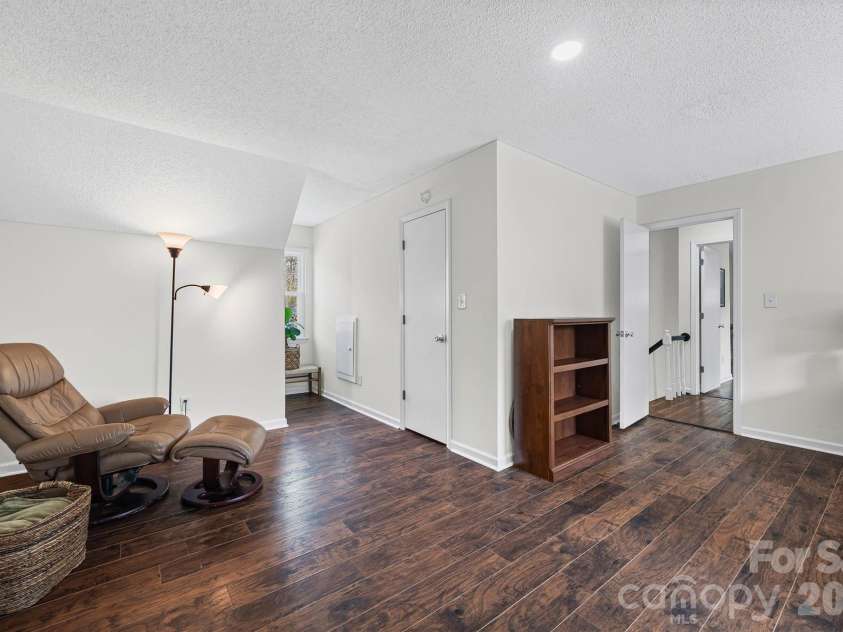 6104 Sunbridge Court, Charlotte, NC 28269.  MLS# CAR4354225, YatesRealty ID 9725. 