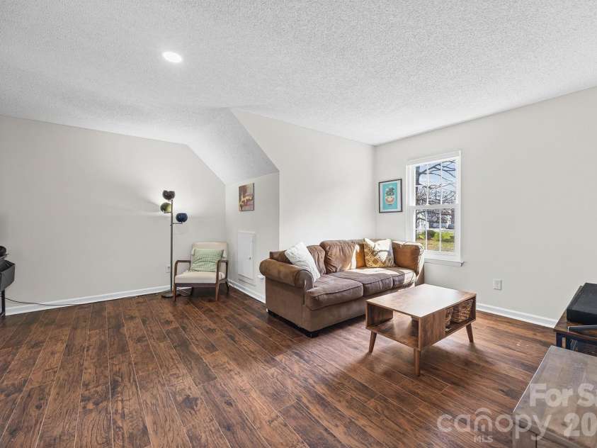 6104 Sunbridge Court, Charlotte, NC 28269.  MLS# CAR4354225, YatesRealty ID 9725. 