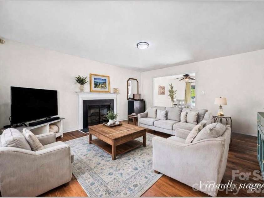6104 Sunbridge Court, Charlotte, NC 28269.  MLS# CAR4354225, YatesRealty ID 9725. 