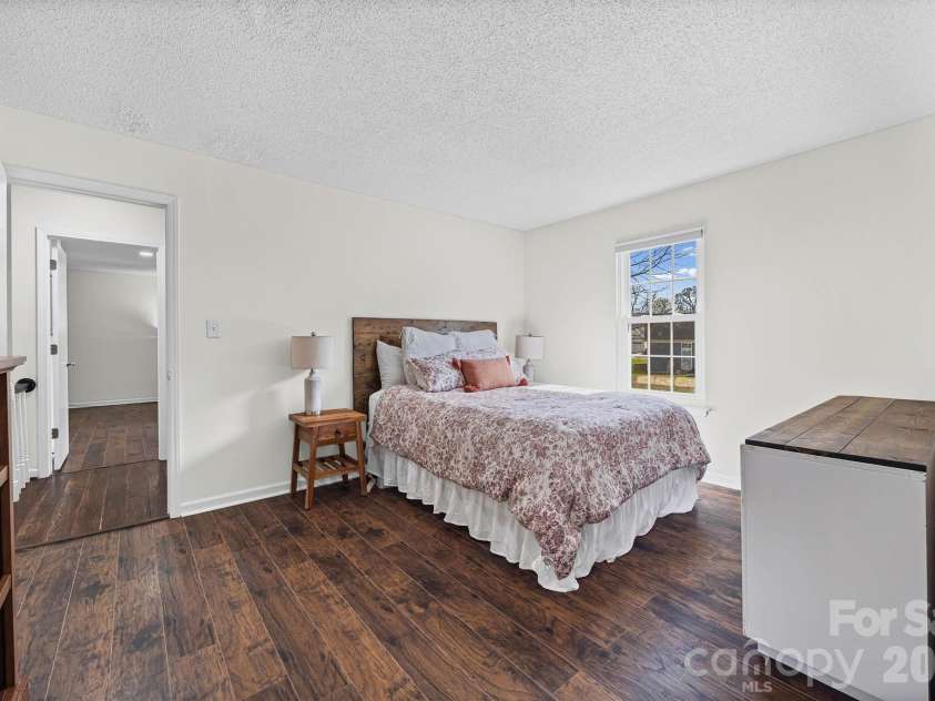 6104 Sunbridge Court, Charlotte, NC 28269.  MLS# CAR4401609, YatesRealty ID 9725. 