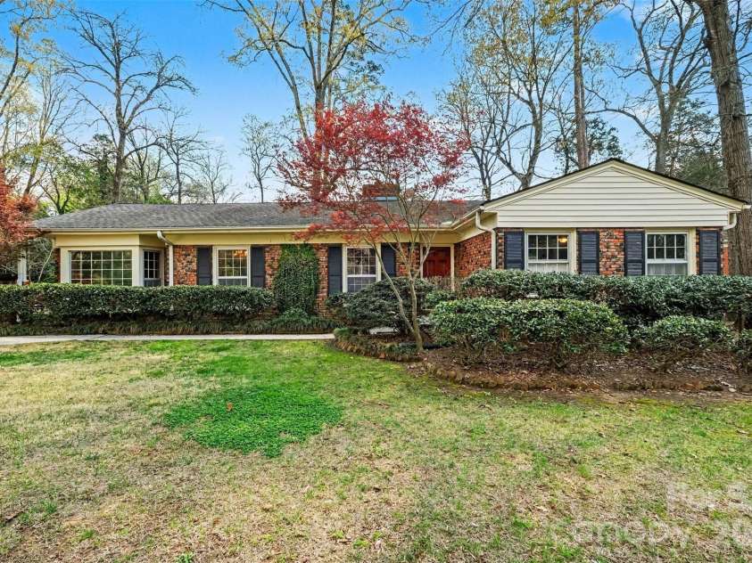 370 Summit Court, Concord, NC 28025.  MLS# CAR4360834, YatesRealty ID 9726. 