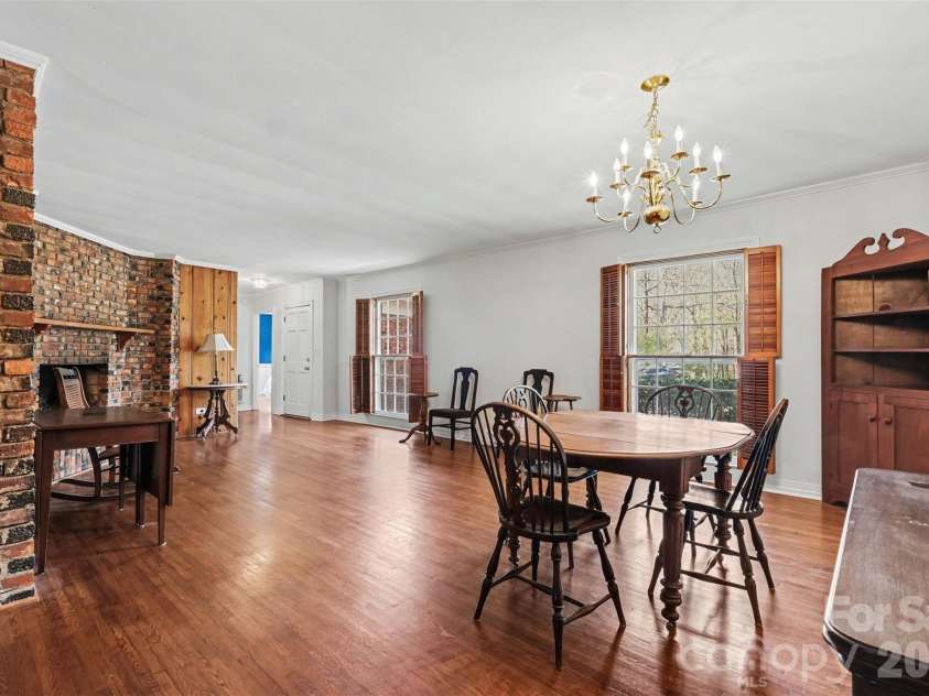 370 Summit Court, Concord, NC 28025.  MLS# CAR4360834, YatesRealty ID 9726. 