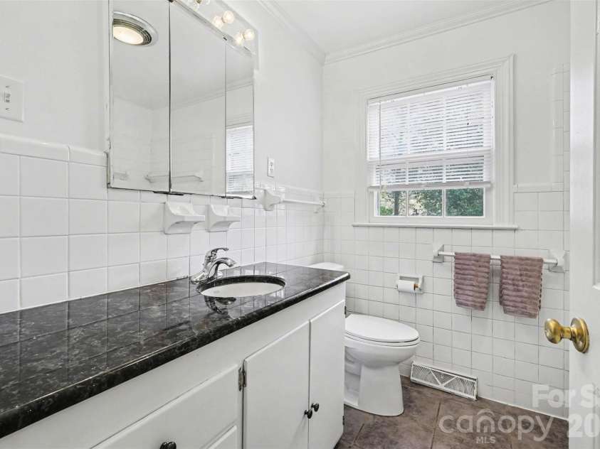 370 Summit Court, Concord, NC 28025.  MLS# CAR4360834, YatesRealty ID 9726. 