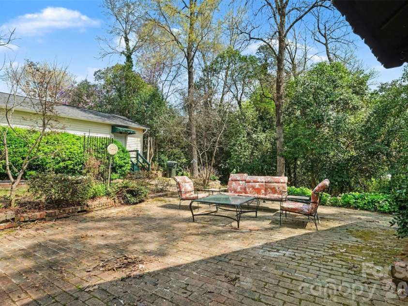 370 Summit Court, Concord, NC 28025.  MLS# CAR4360834, YatesRealty ID 9726. 