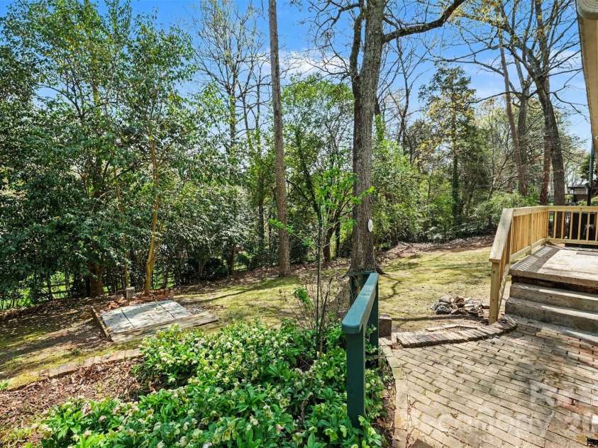 370 Summit Court, Concord, NC 28025.  MLS# CAR4360834, YatesRealty ID 9726. 