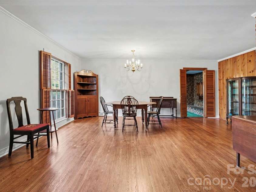370 Summit Court, Concord, NC 28025.  MLS# CAR4360834, YatesRealty ID 9726. Formal dining room