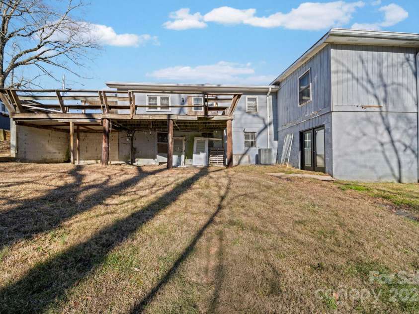 7670 NC Hwy 73 Highway, Mount Pleasant, NC 28124.  MLS# CAR4331448, YatesRealty ID 9727. Exterior Back