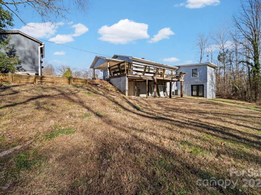 7670 NC Hwy 73 Highway, Mount Pleasant, NC 28124.  MLS# CAR4331448, YatesRealty ID 9727. Exterior Back