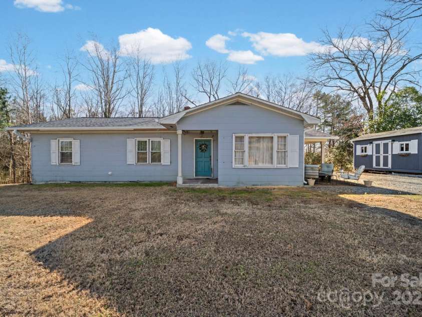 7670 NC Hwy 73 Highway, Mount Pleasant, NC 28124.  MLS# CAR4331448, YatesRealty ID 9727. Exterior Front