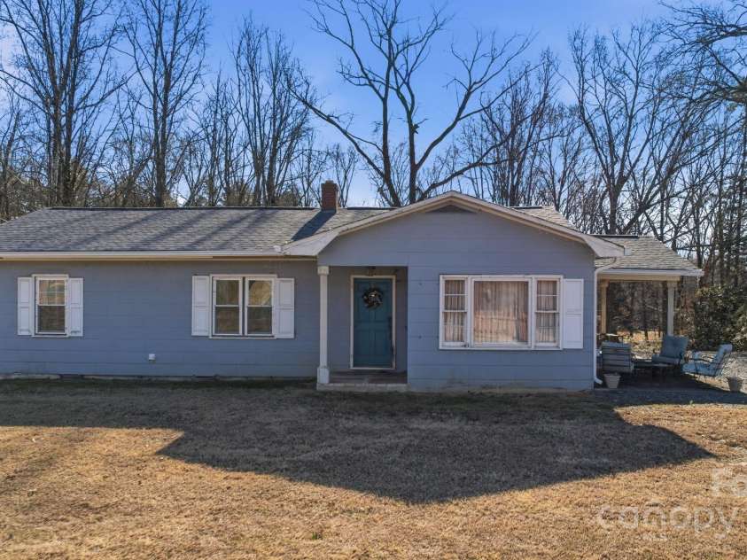 7670 NC Hwy 73 Highway, Mount Pleasant, NC 28124.  MLS# CAR4331448, YatesRealty ID 9727. Exterior Front 