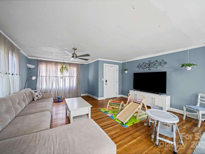 7670 NC Hwy 73 Highway, Mount Pleasant, NC 28124.  MLS# CAR4331448, YatesRealty ID 9727. Living Room 