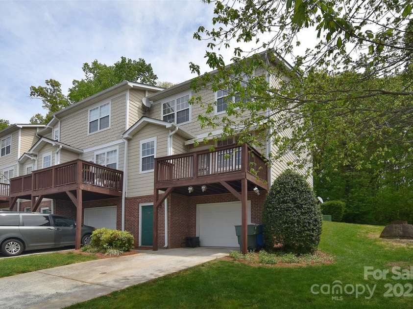 139 High Ridge Road, Mooresville, NC 28117.  MLS# CAR4247640, YatesRealty ID 9729. 