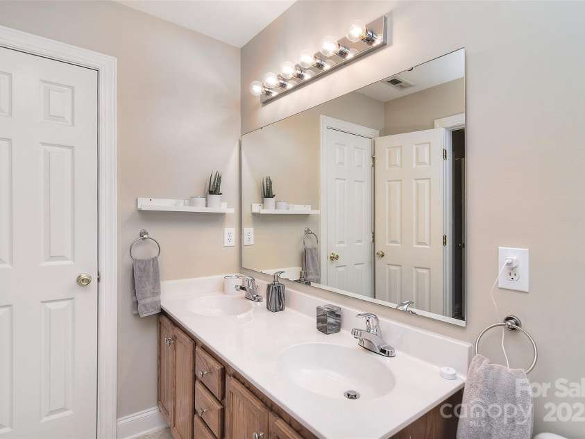 139 High Ridge Road, Mooresville, NC 28117.  MLS# CAR4247640, YatesRealty ID 9729. 