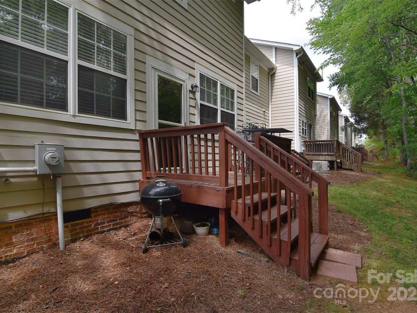 139 High Ridge Road, Mooresville, NC 28117.  MLS# CAR4247640, YatesRealty ID 9729. 