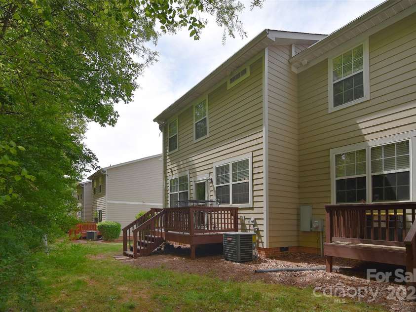 139 High Ridge Road, Mooresville, NC 28117.  MLS# CAR4247640, YatesRealty ID 9729. 