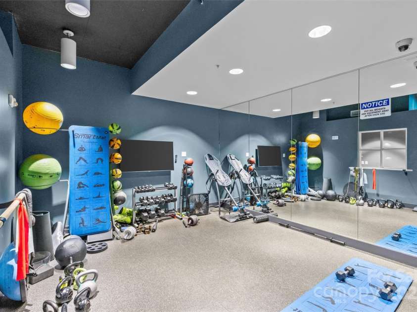 210 N Church Street, Charlotte, NC 28202.  MLS# CAR4260082, YatesRealty ID 973. 