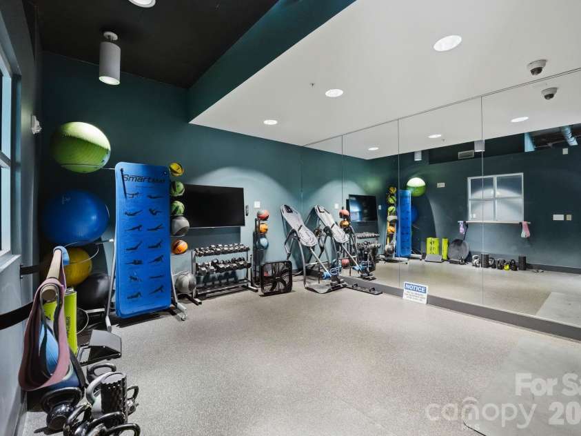 210 N Church Street, Charlotte, NC 28202.  MLS# CAR4414800, YatesRealty ID 973. 