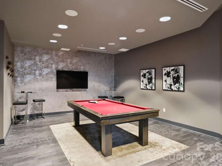 210 N Church Street, Charlotte, NC 28202.  MLS# CAR4414800, YatesRealty ID 973. 