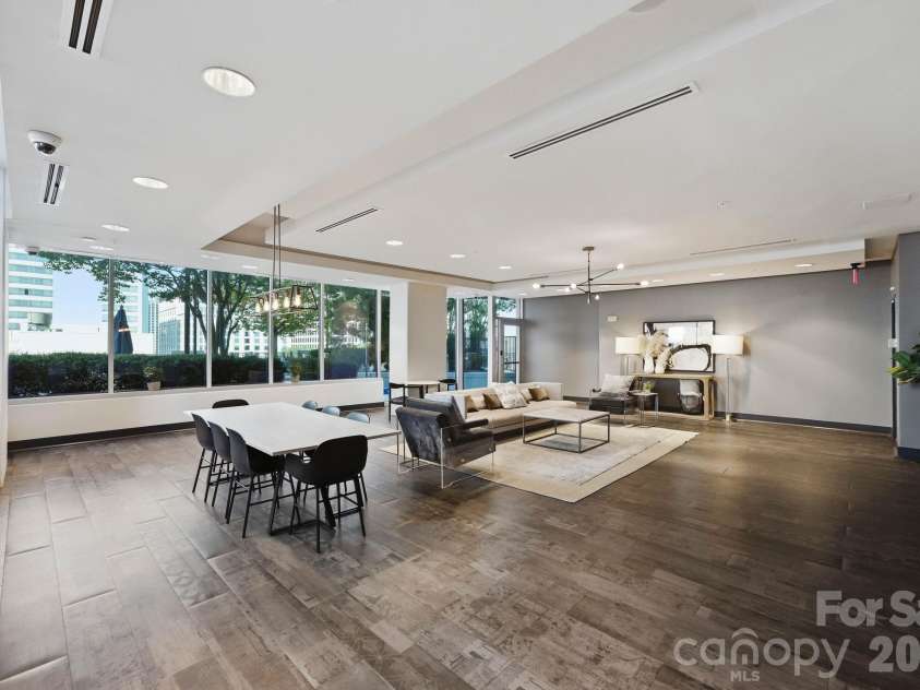210 N Church Street, Charlotte, NC 28202.  MLS# CAR4414800, YatesRealty ID 973. 