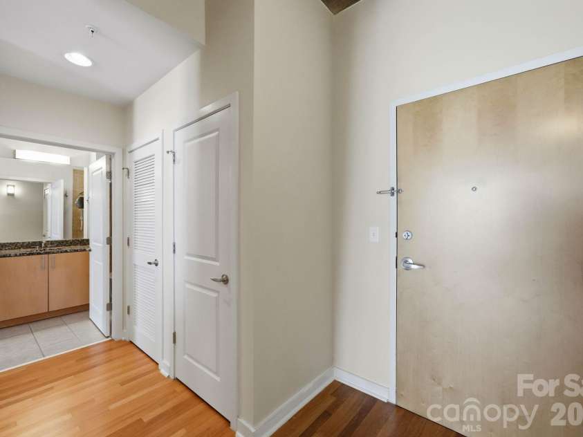 210 N Church Street, Charlotte, NC 28202.  MLS# CAR4414800, YatesRealty ID 973. 