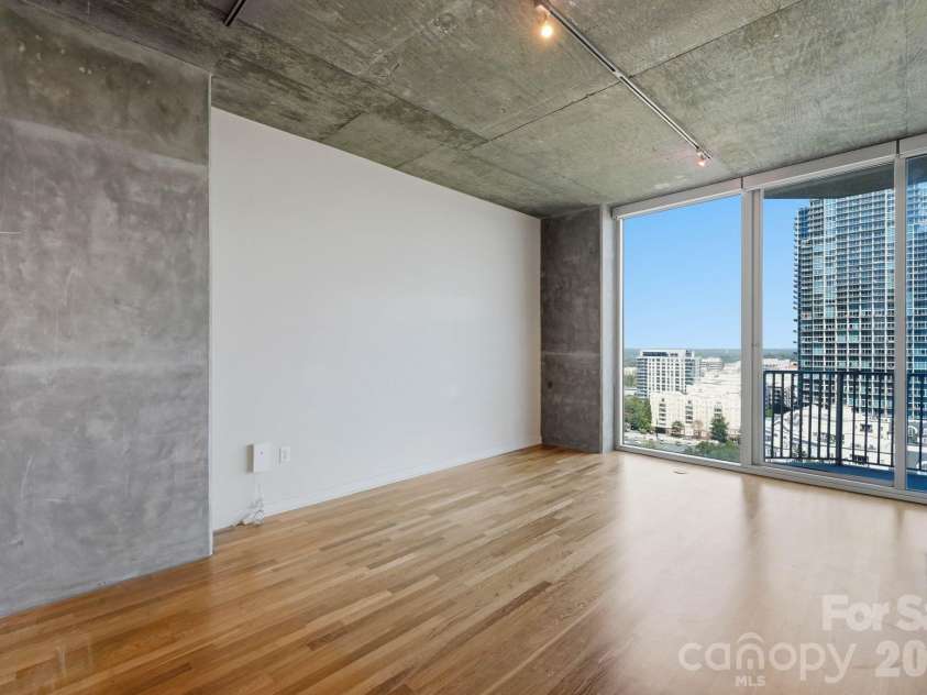 210 N Church Street, Charlotte, NC 28202.  MLS# CAR4414800, YatesRealty ID 973. 