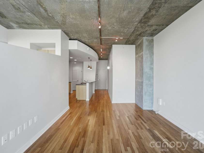 210 N Church Street, Charlotte, NC 28202.  MLS# CAR4414800, YatesRealty ID 973. 