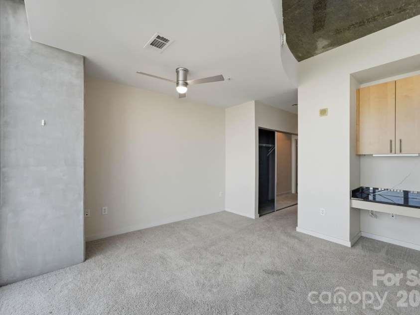210 N Church Street, Charlotte, NC 28202.  MLS# CAR4414800, YatesRealty ID 973. 