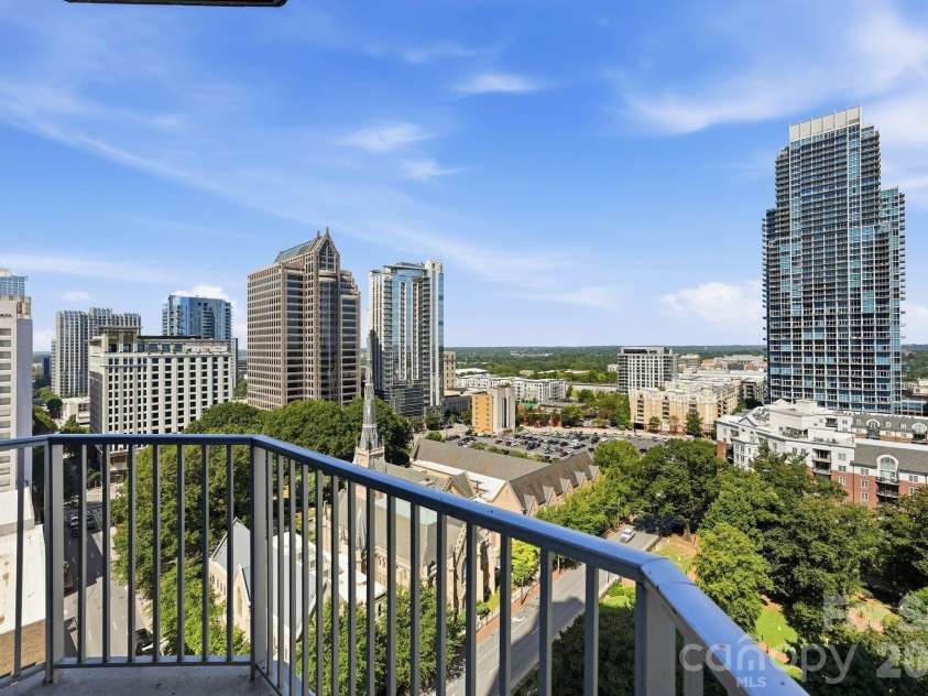 210 N Church Street, Charlotte, NC 28202.  MLS# CAR4414800, YatesRealty ID 973. 