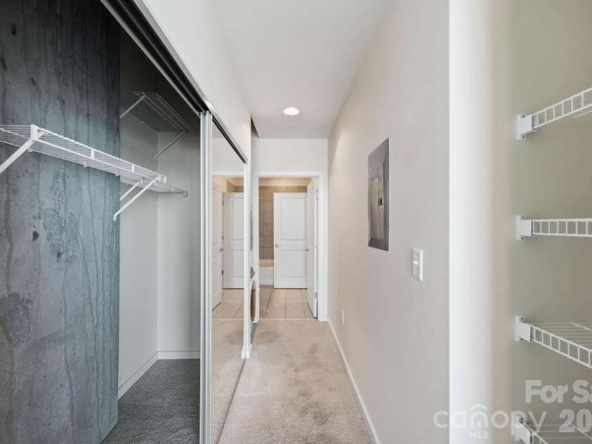 210 N Church Street, Charlotte, NC 28202.  MLS# CAR4414800, YatesRealty ID 973. 
