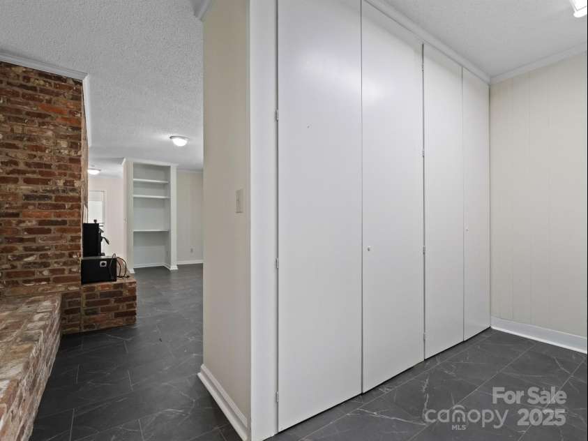 2111 Sagamore Road, Charlotte, NC 28209.  MLS# CAR4323130, YatesRealty ID 973. Work space storage