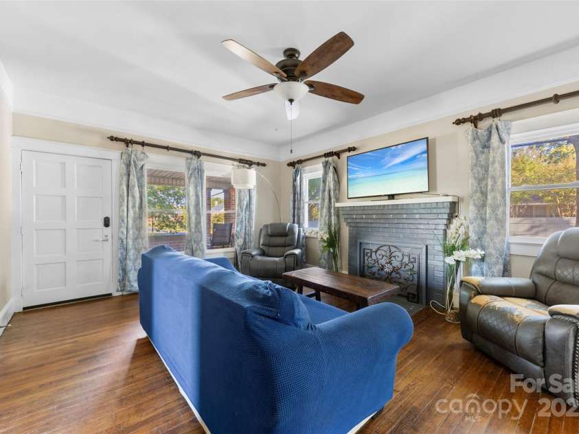 604 Pearl Avenue, Kannapolis, NC 28083.  MLS# CAR4220953, YatesRealty ID 973. 