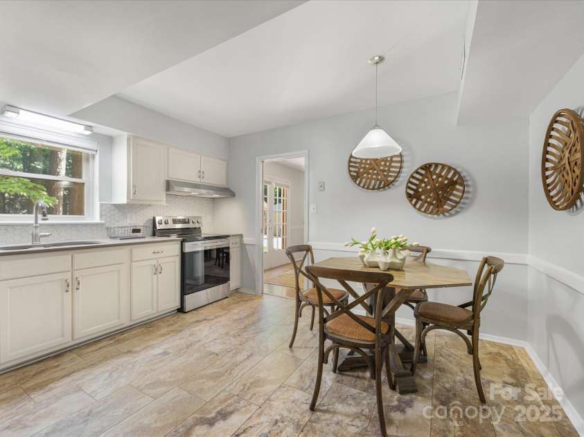 1325 Rock Point Road, Charlotte, NC 28270.  MLS# CAR4252275, YatesRealty ID 9730. 