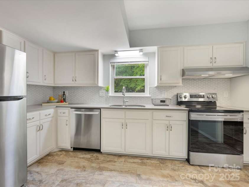 1325 Rock Point Road, Charlotte, NC 28270.  MLS# CAR4252275, YatesRealty ID 9730. 