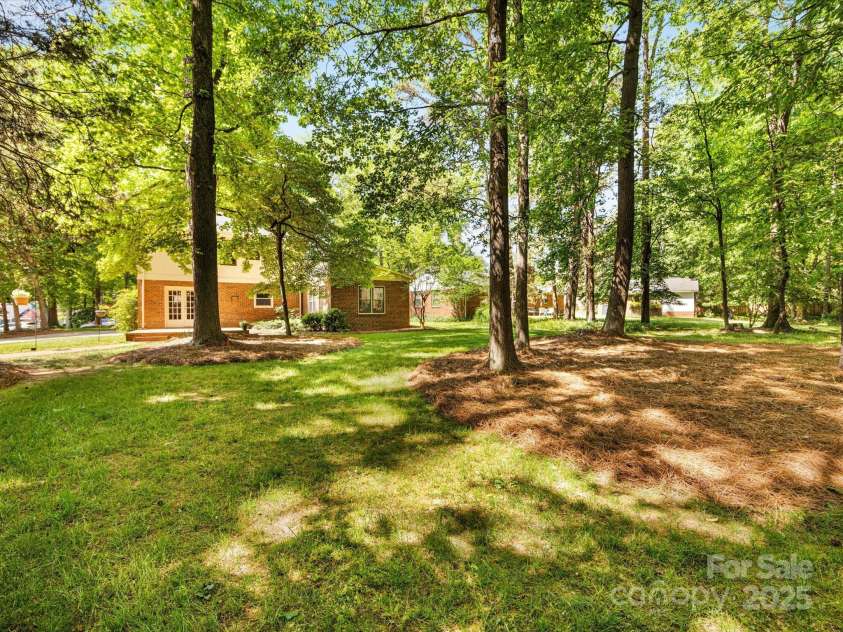 1325 Rock Point Road, Charlotte, NC 28270.  MLS# CAR4252275, YatesRealty ID 9730. 