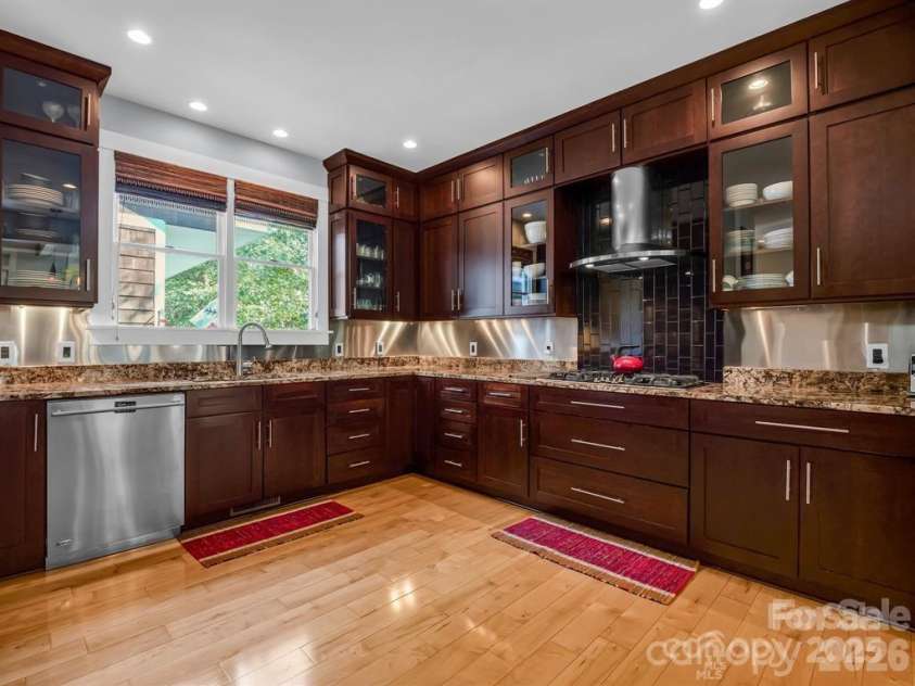 167 Trails End, Lake Lure, NC 28746.  MLS# CAR4245504, YatesRealty ID 9733. Dream Kitchen